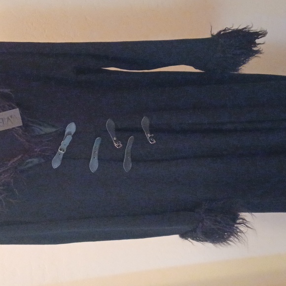 DOLLSKILL 3X WIDOW BLACK LONG SLEEVE FAUX FUR NECK/CUFFS BUCKELS FRONT SWEATER - Picture 2 of 16